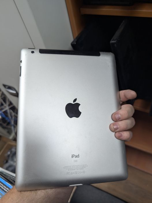 IPad 3 продам срочно