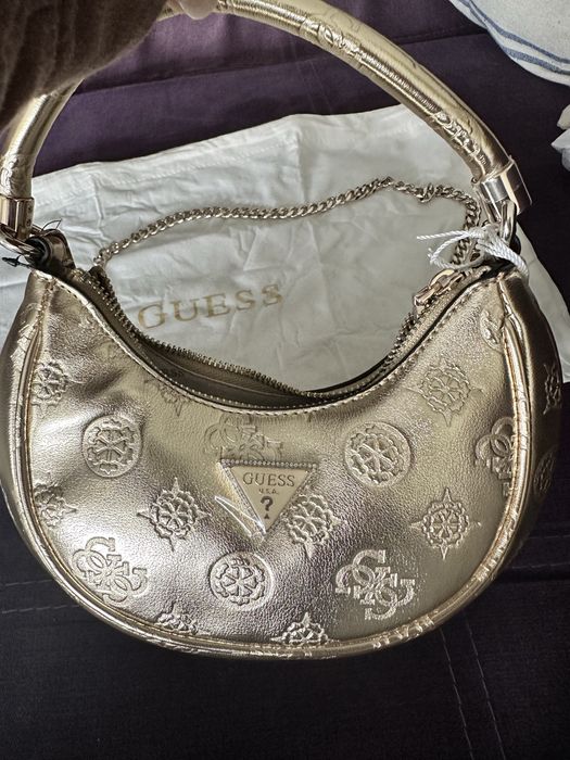 Оригинална чанта Guess