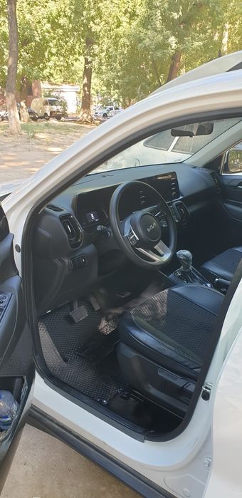 Kia Sonet 2 pozitsiya