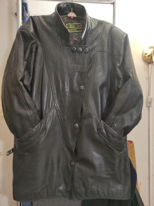 Кожаная куртка женская удлинённая