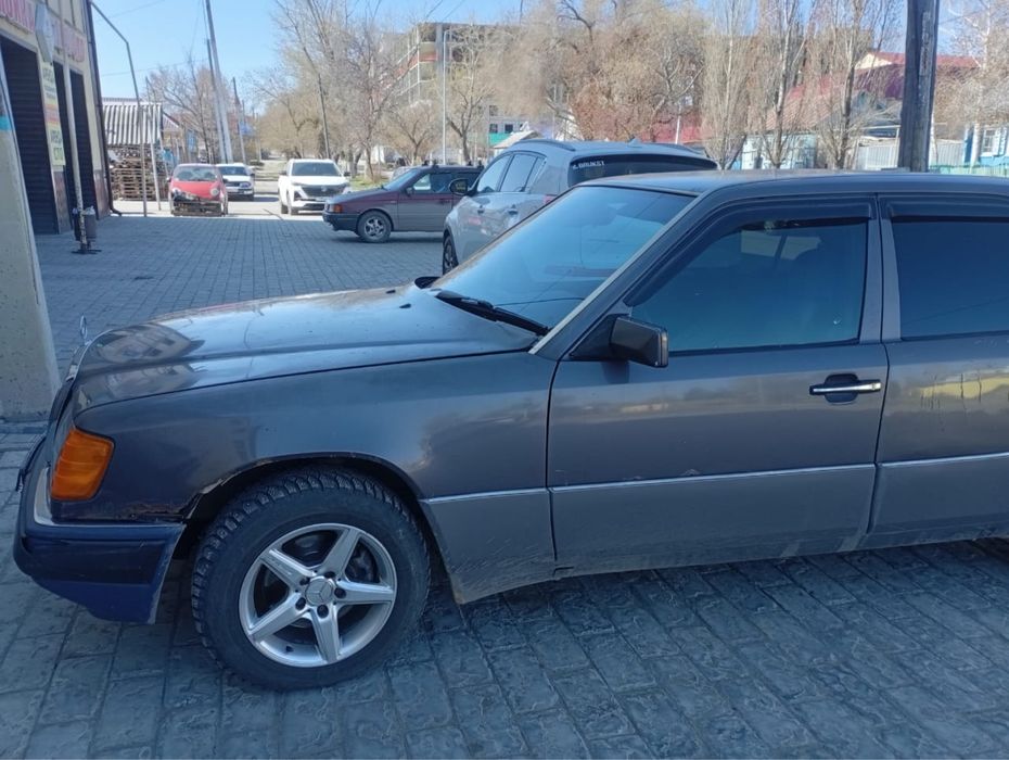 Мерс 124 2.6, продам