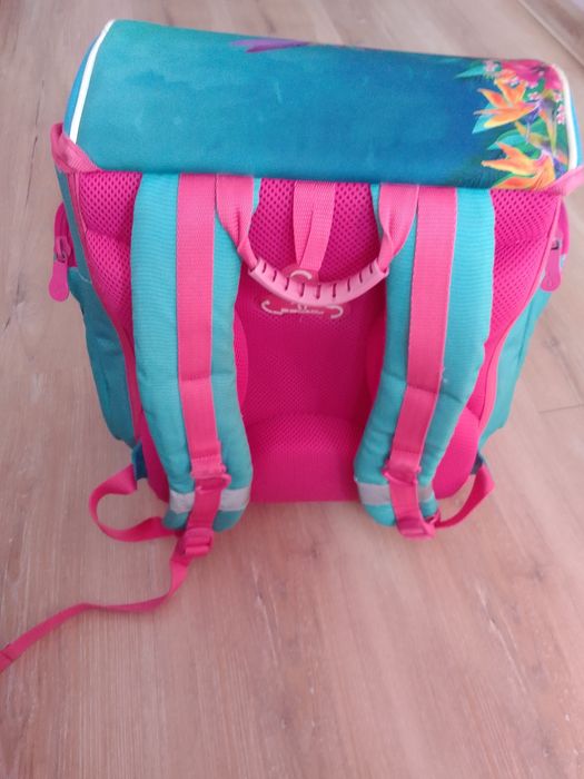 Раница за училище