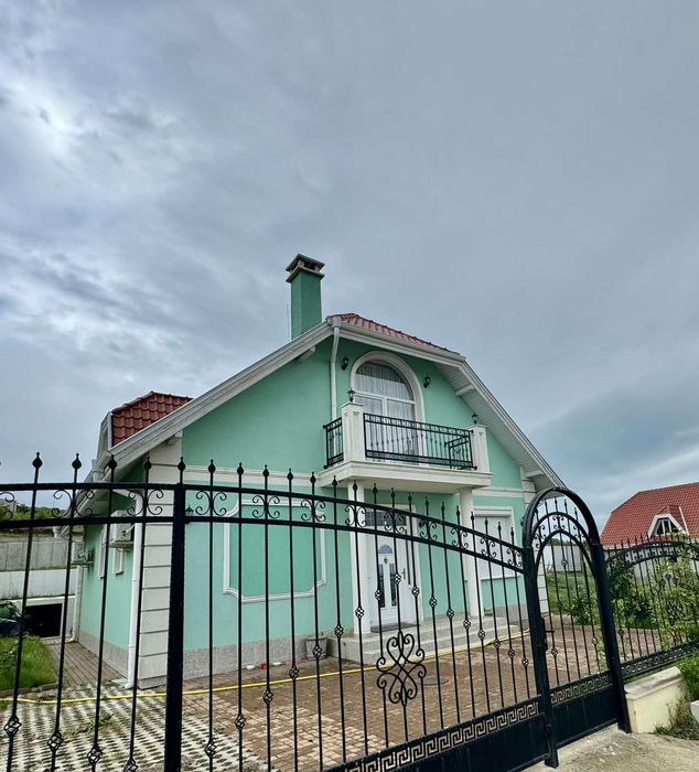 Продава се Къща в Бургас, Център - 211 кв.м за 1564 €/кв.м - Снимка #15