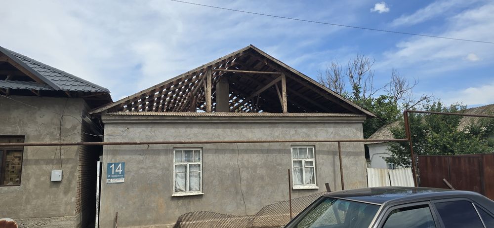 Заборный лист, крышаға