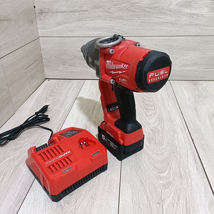 Impact camioane 2033 Nm patrat 1toll Milwaukee M18 ONEFHIWF1