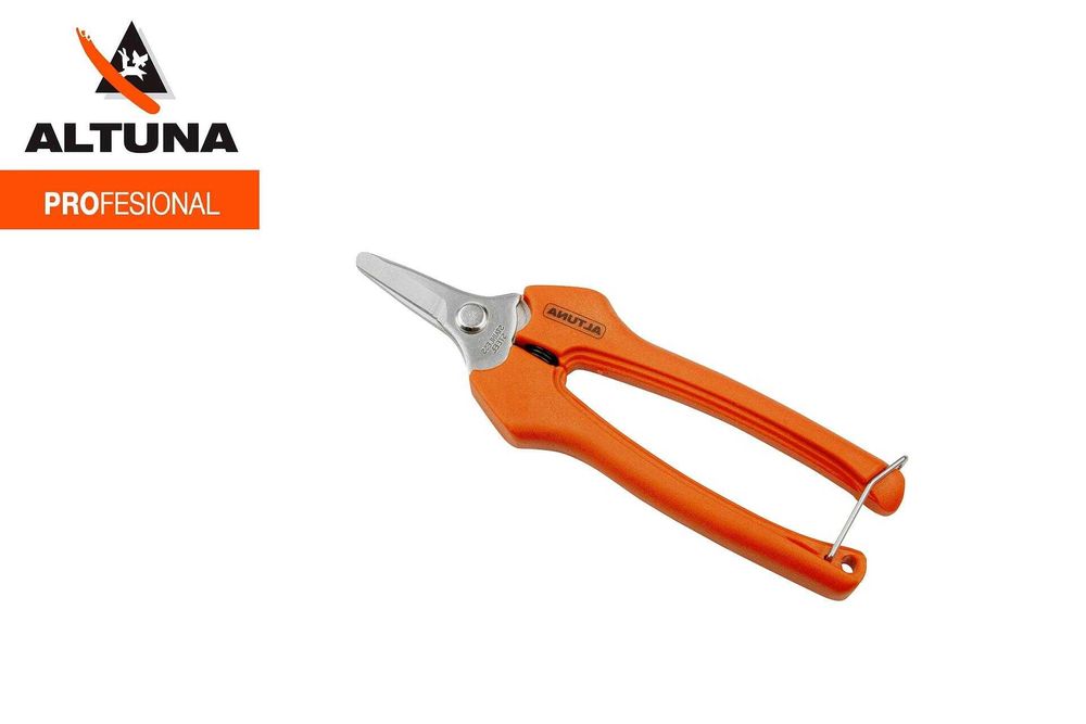 Професионални ножици с право и извито острие за беритба