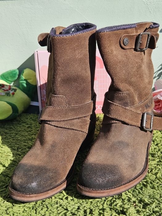 Tommy Hilfiger ботуши естествен велур N36