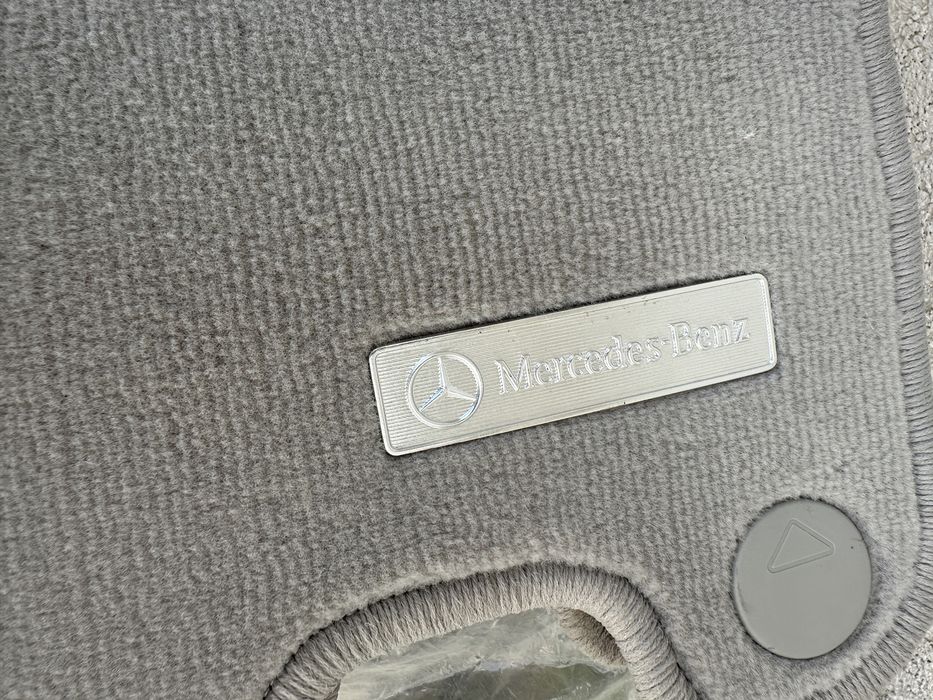 Presuri / Covorase mocheta Mercedes CLK A209 gri originale