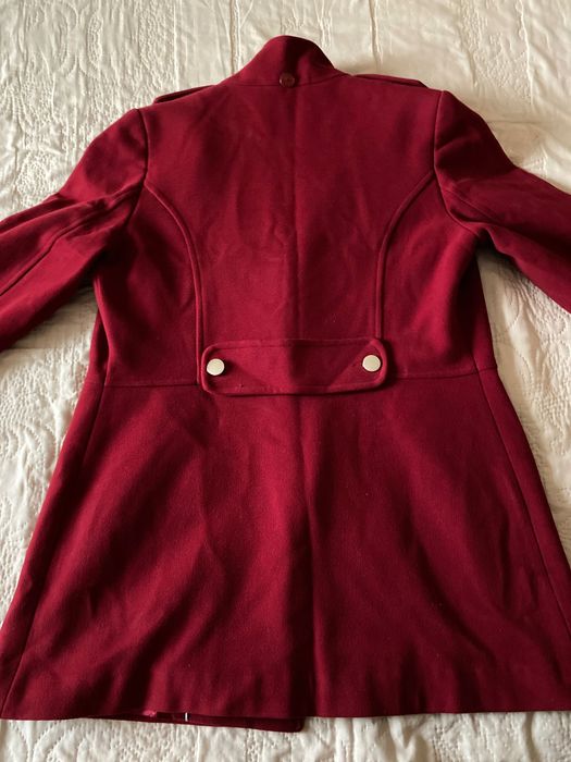 Дамски червен балтон