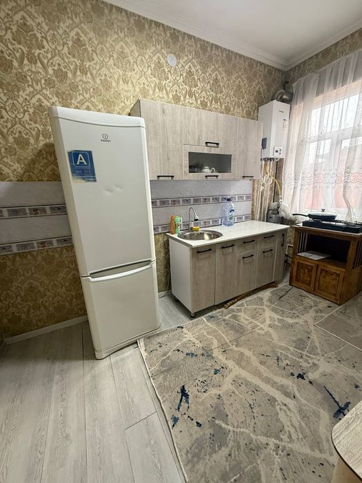 Продаю 1 комнатный Коттедж метро Дустлик