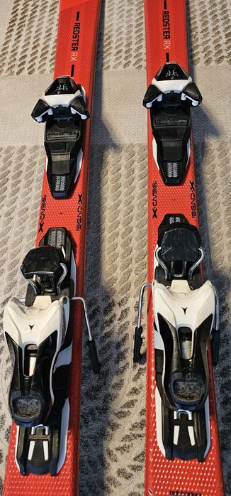 Schiuri Atomic 170cm, model Redster RX