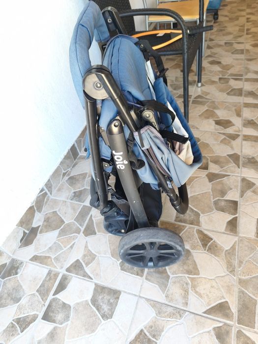 Cărucior sport Joie
