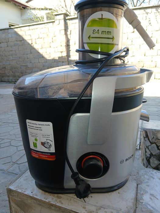 Сок вожималка отличный состояние.