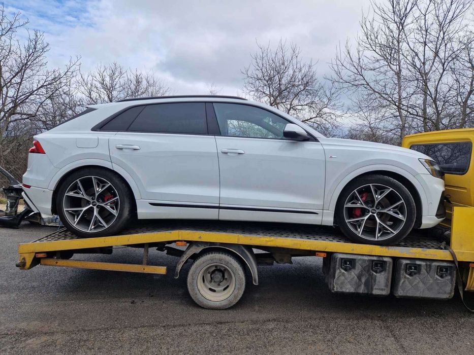 Audi Q8 286 k.c. на части!
