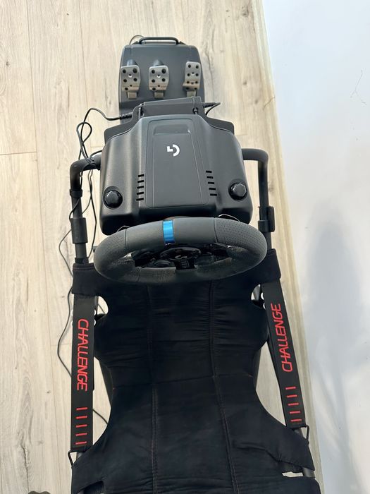 Set Volan Logitech G923 + scaun Playseat cockpit challange
