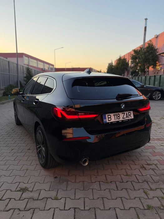 BMW Seria 1 118i 2023 Luxury - 16000km