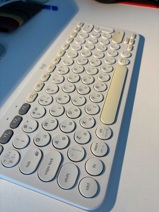 Клавиатура Logitech K380, практически новая