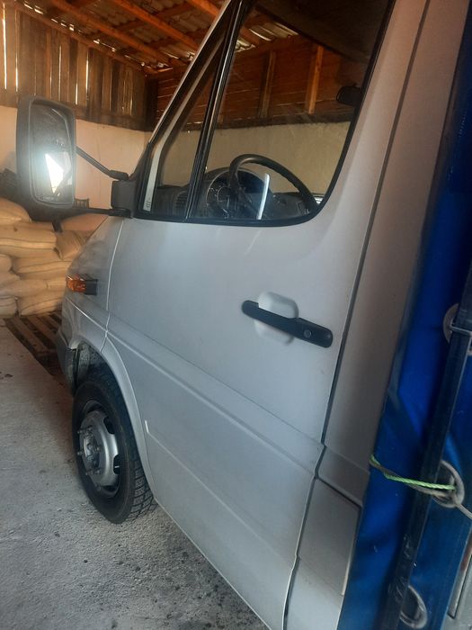 Mercedes Sprinter 411