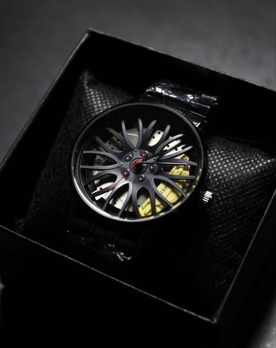 Часы. Часы с диском