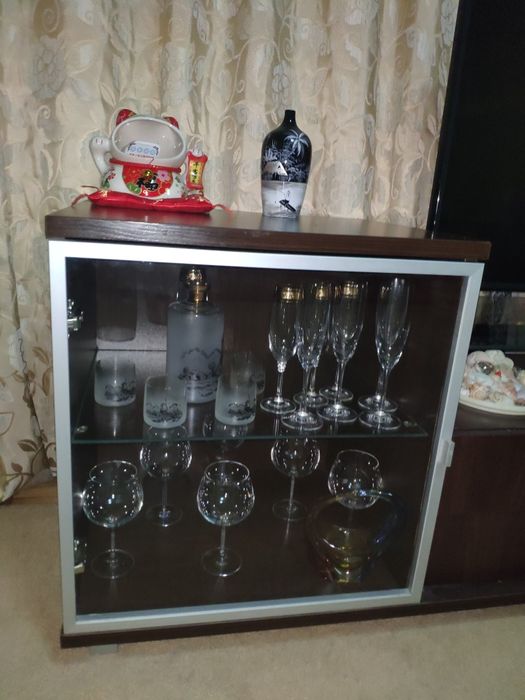 Тумба, комод, консоль