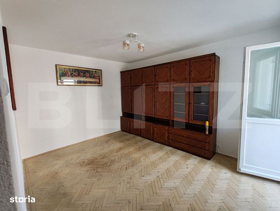 Apartament decomandat, 36mp, etaj intermediar, zona Marasesti