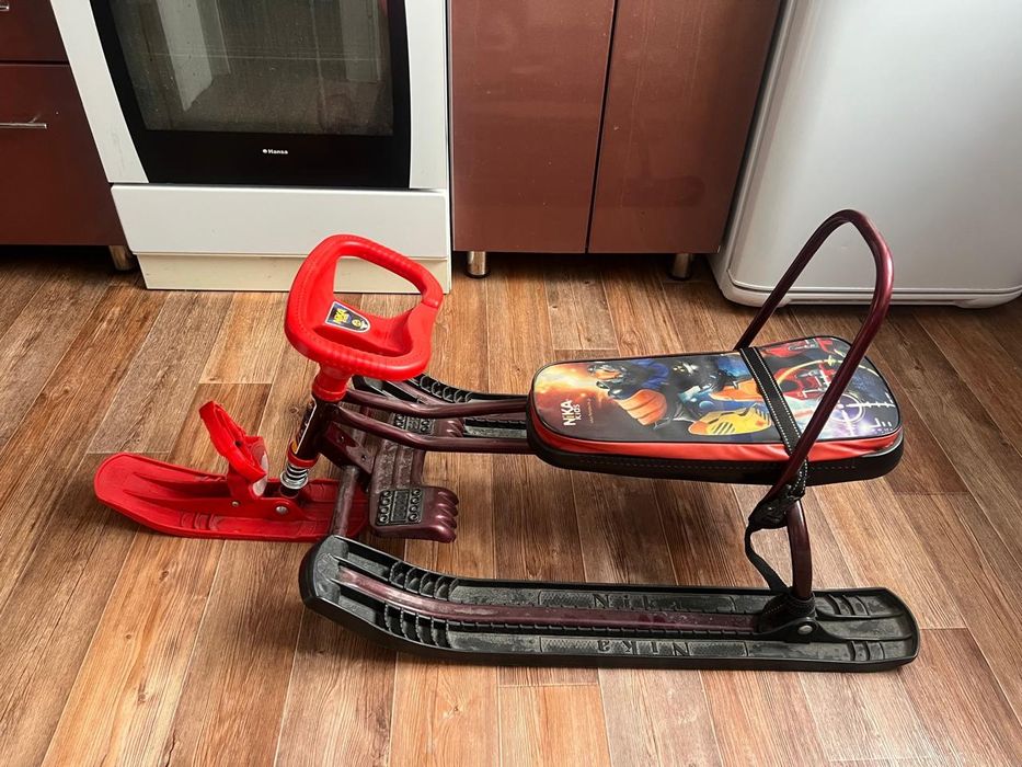 Продам  детский снегокат