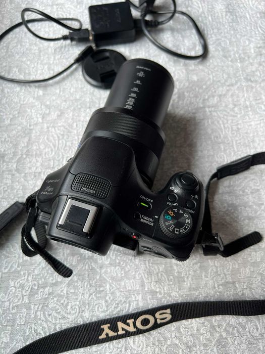 Aparat foto video Sony Cyber-shot DSC-HX400V – Monstrul cu zoom de 50x!