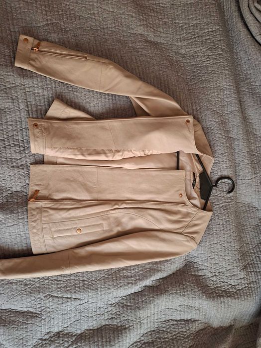 Яке от естествена кожа Esprit пудрено розово-бежово