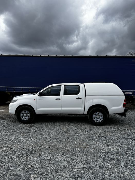 Toyota Hilux autoutilitara