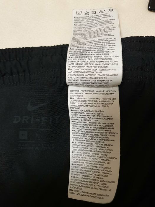 Мъжки оригинални шорти със клин.  Като нови. Nike Challenger DRI FIT.