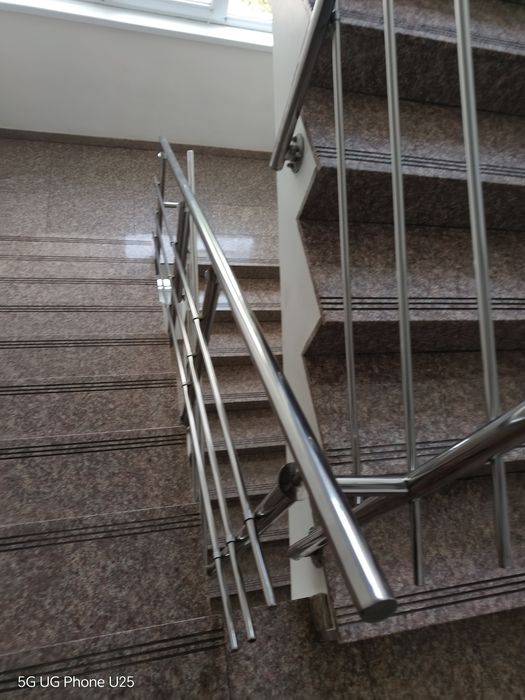 Иноксови парапети