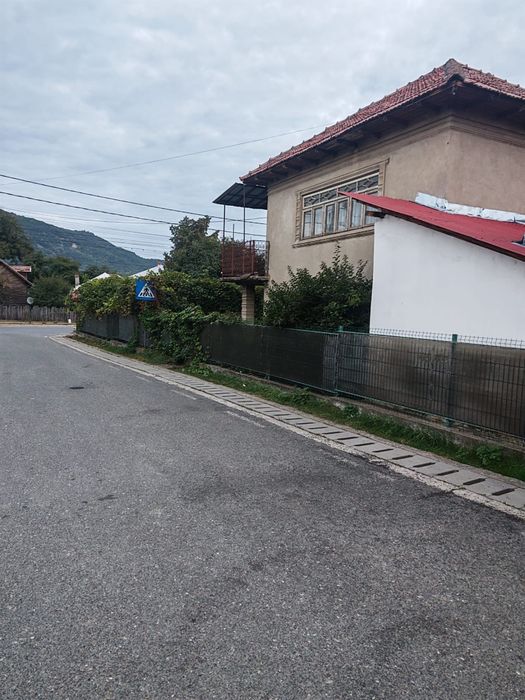 Casa  zona centrala Cislau