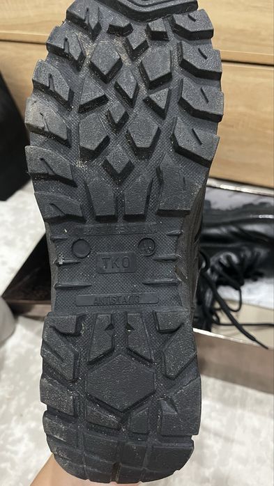 Продам берцы зимние 40 размера