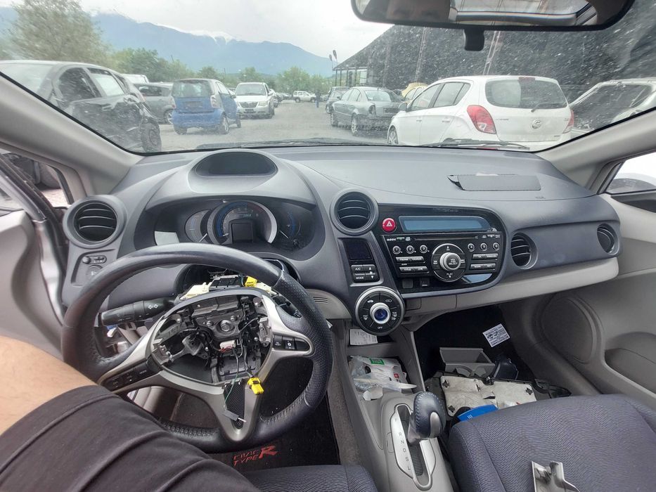 Honda Insight 1,3 i , на части! 
Август 2009