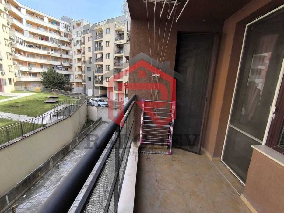 Дава се под наем Двустаен апартамент в Варна, Левски - 75 кв.м за 612 € - Снимка #13