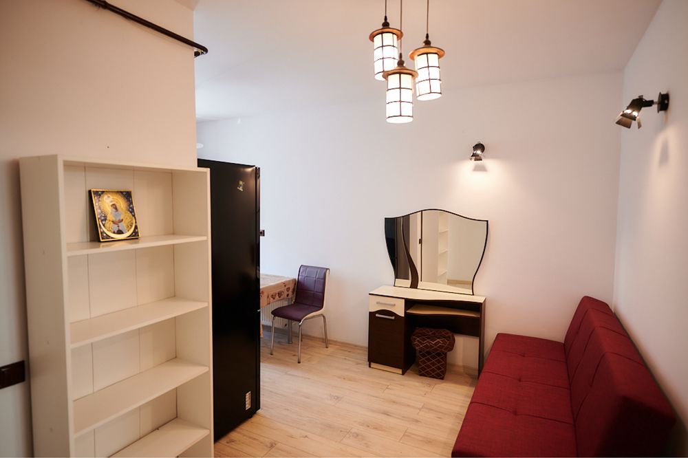 Apartament cu 2 camere DE VANZARE