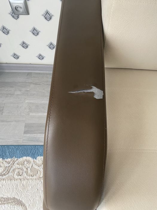 Продам диван с креслами