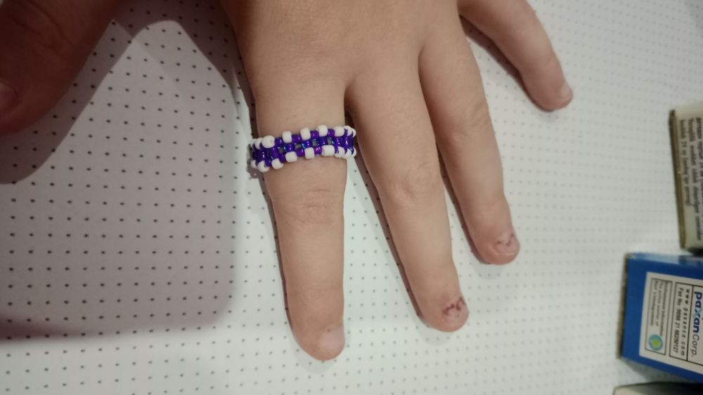 Продам из бисера