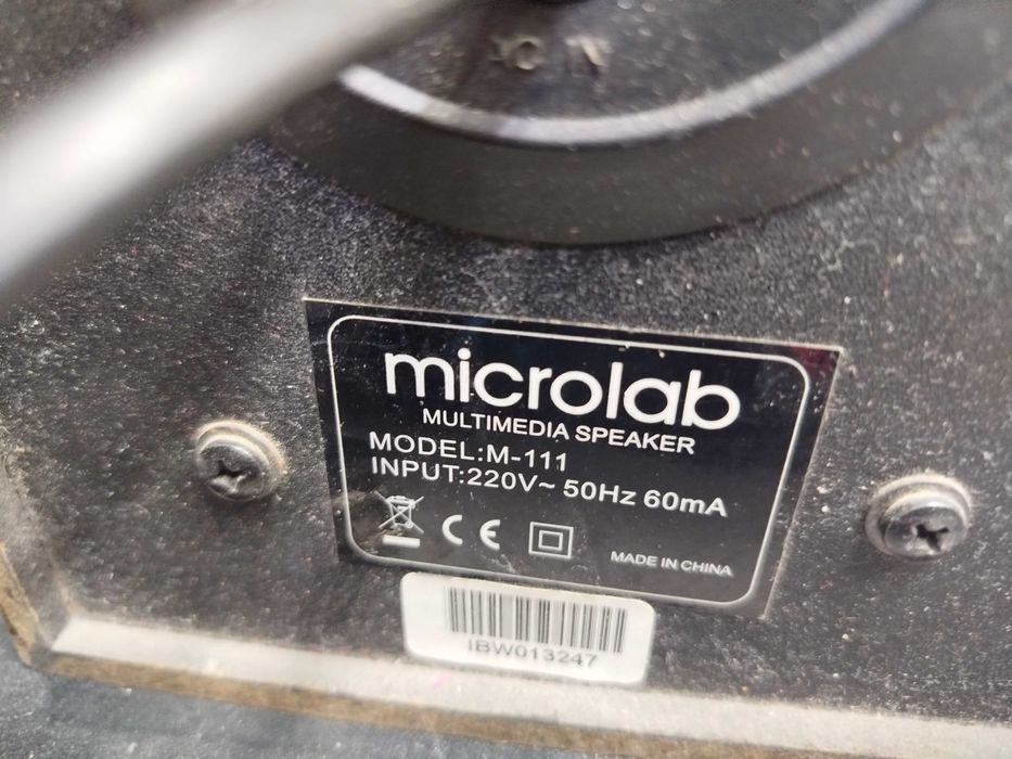 Продается сабвуфер microlab