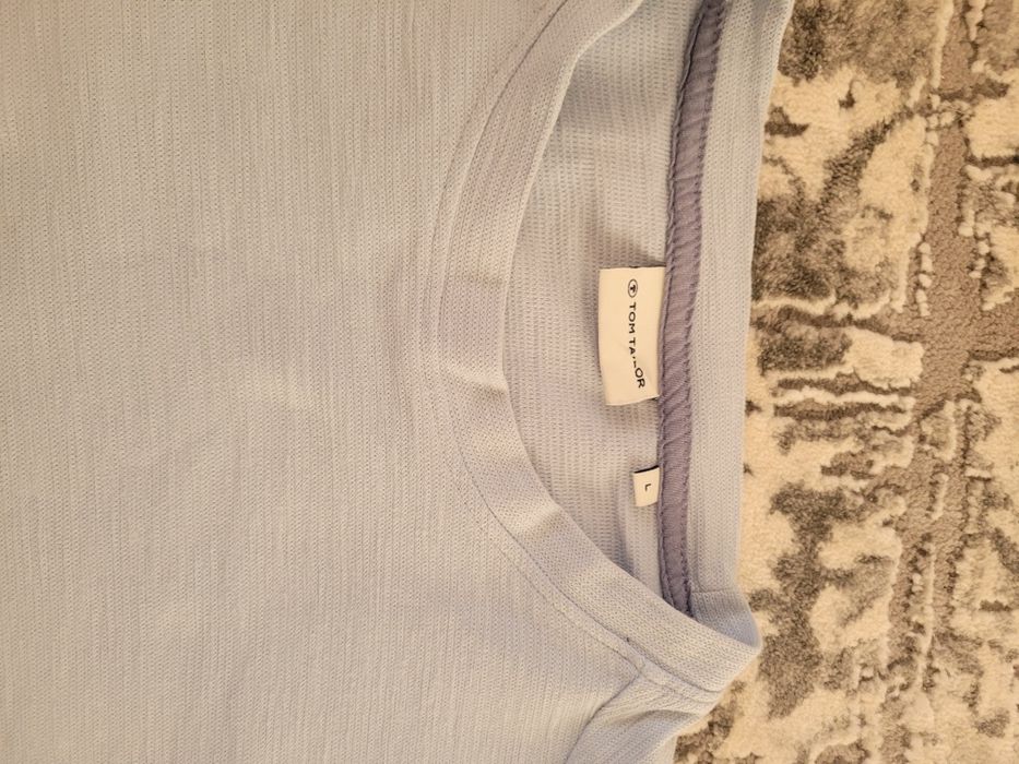 Vând tricou tom Taylor