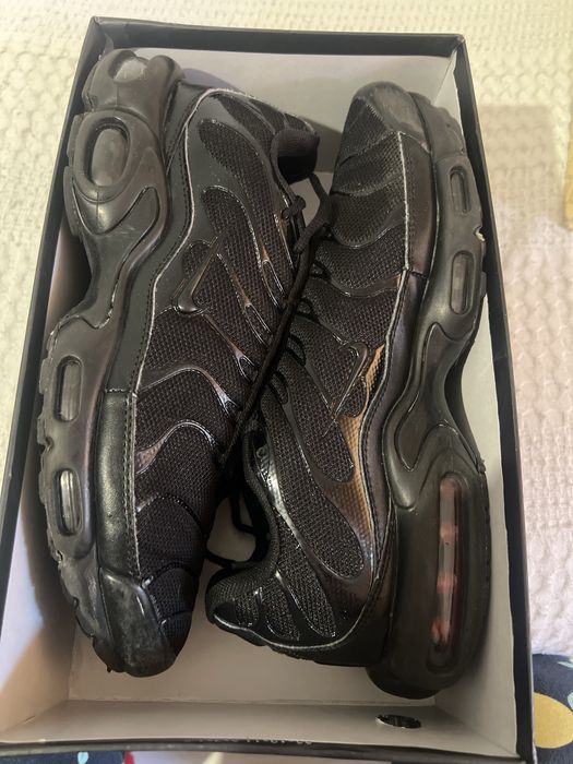 Продам муж кроссовки