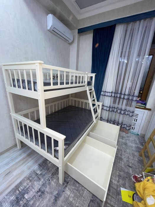 двухъярусные кровати