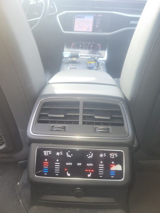 Vând Audi A6 2019