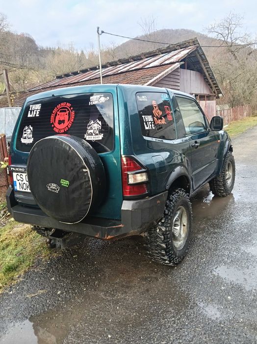Vând Mitsubishi pajero MK3