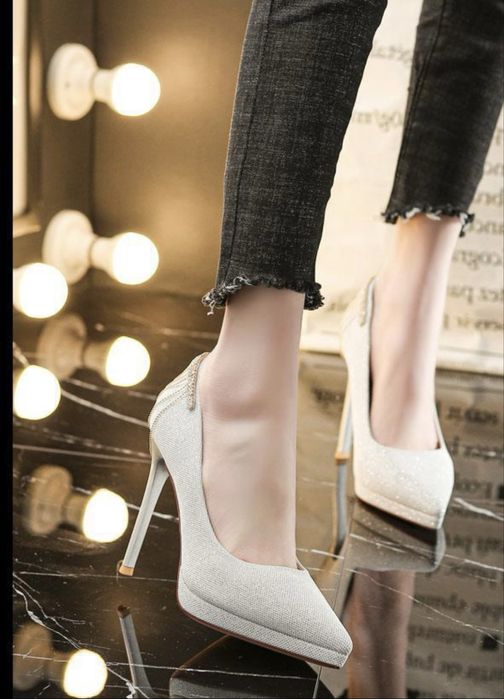 Продаю новую обувь