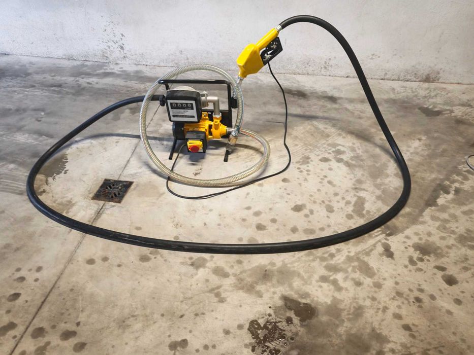 Електрическа помпа за гориво с пистолет и разходомер 40L/MIN 600W/230V/50HZ
