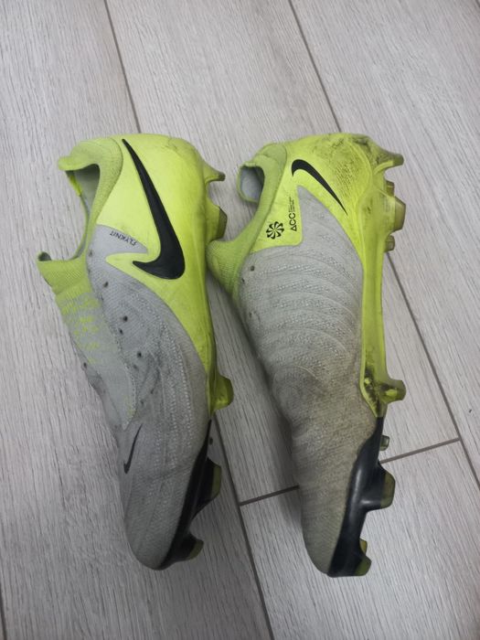 Бутони Nike Phantom 42