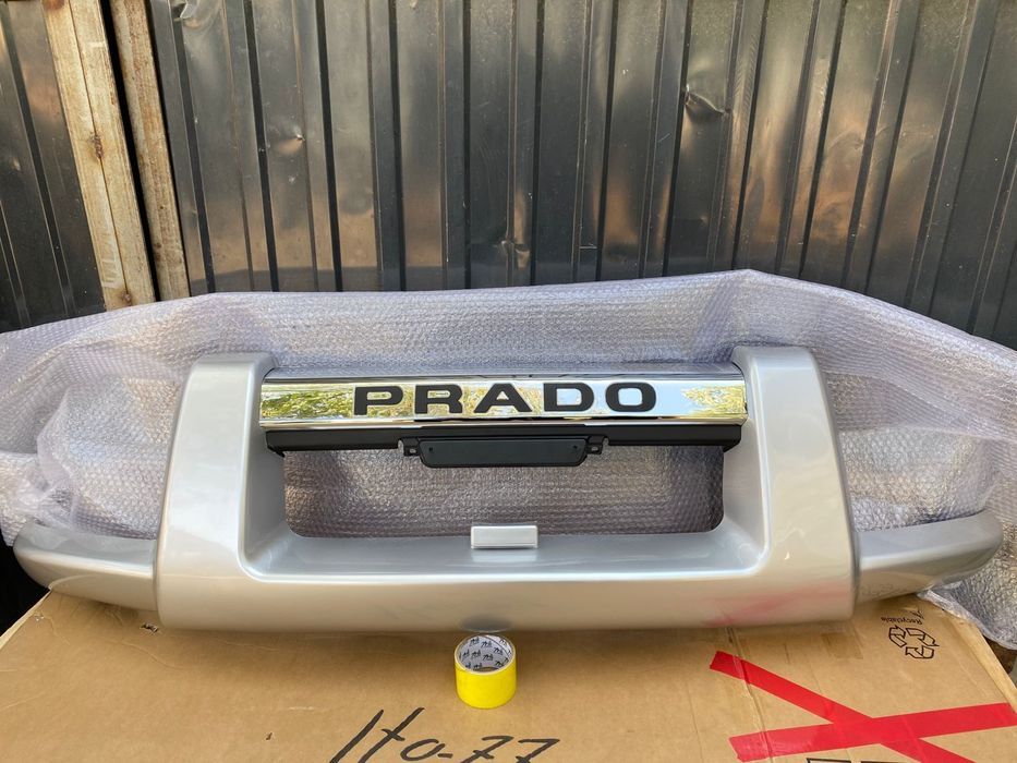 Губа переднего бампера Prado 120