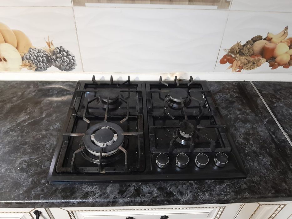 Срочно продам кухонный гарнитур