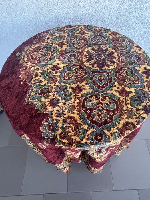 Covertura vintage cu model din catifea